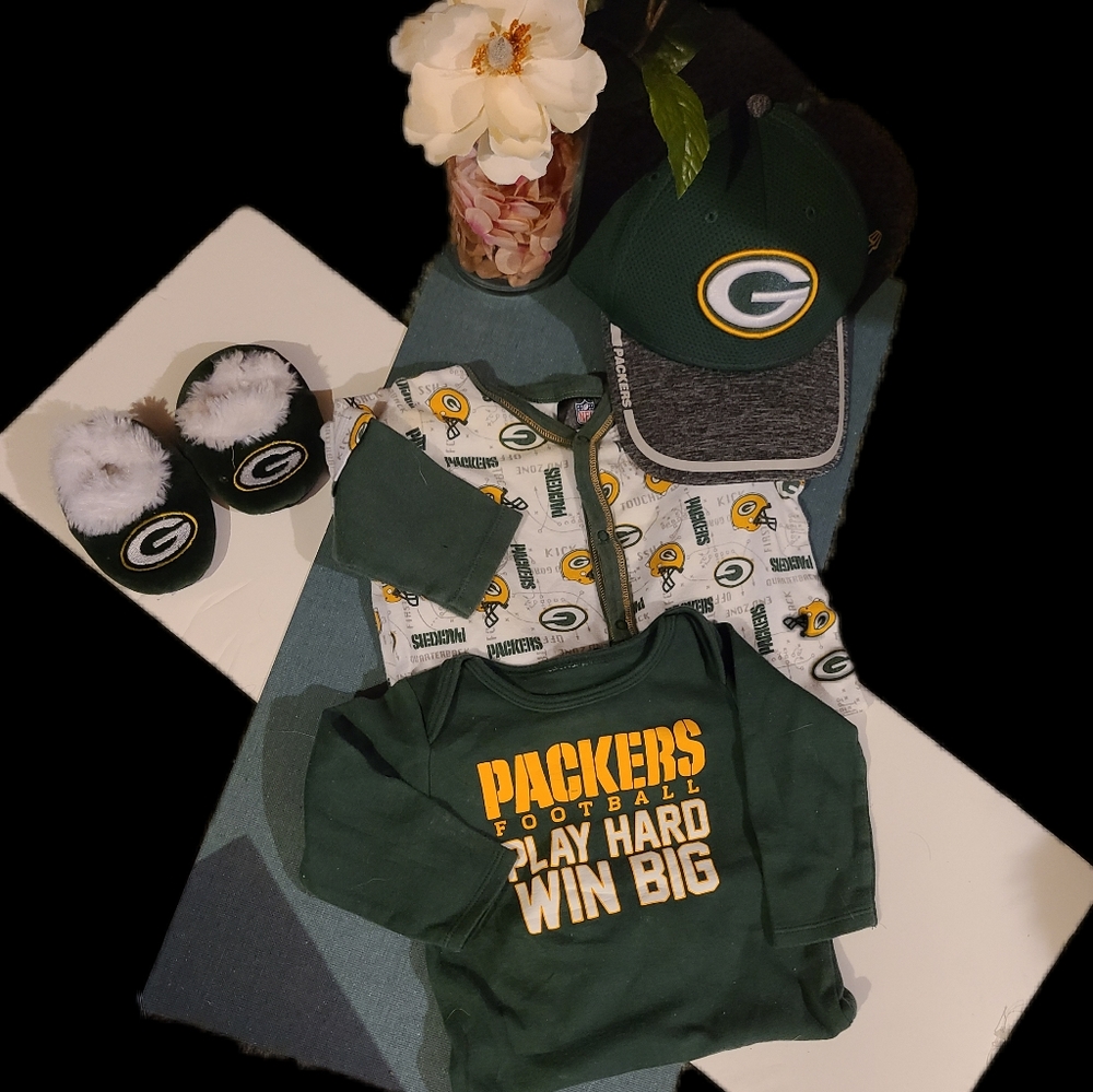 Babys Official GreenBay packers Set